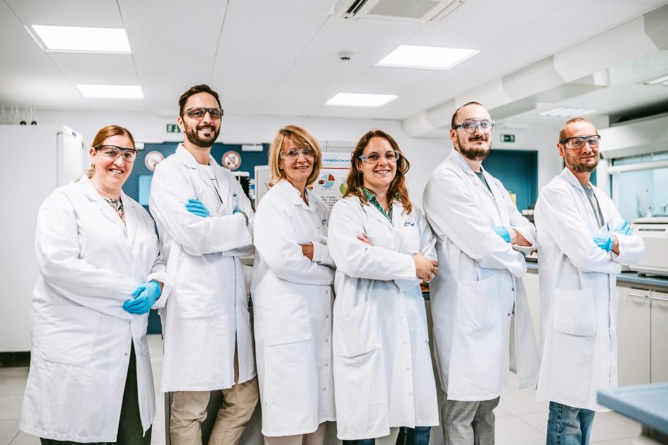 Derrière chaque projet,  une équipe engagée.